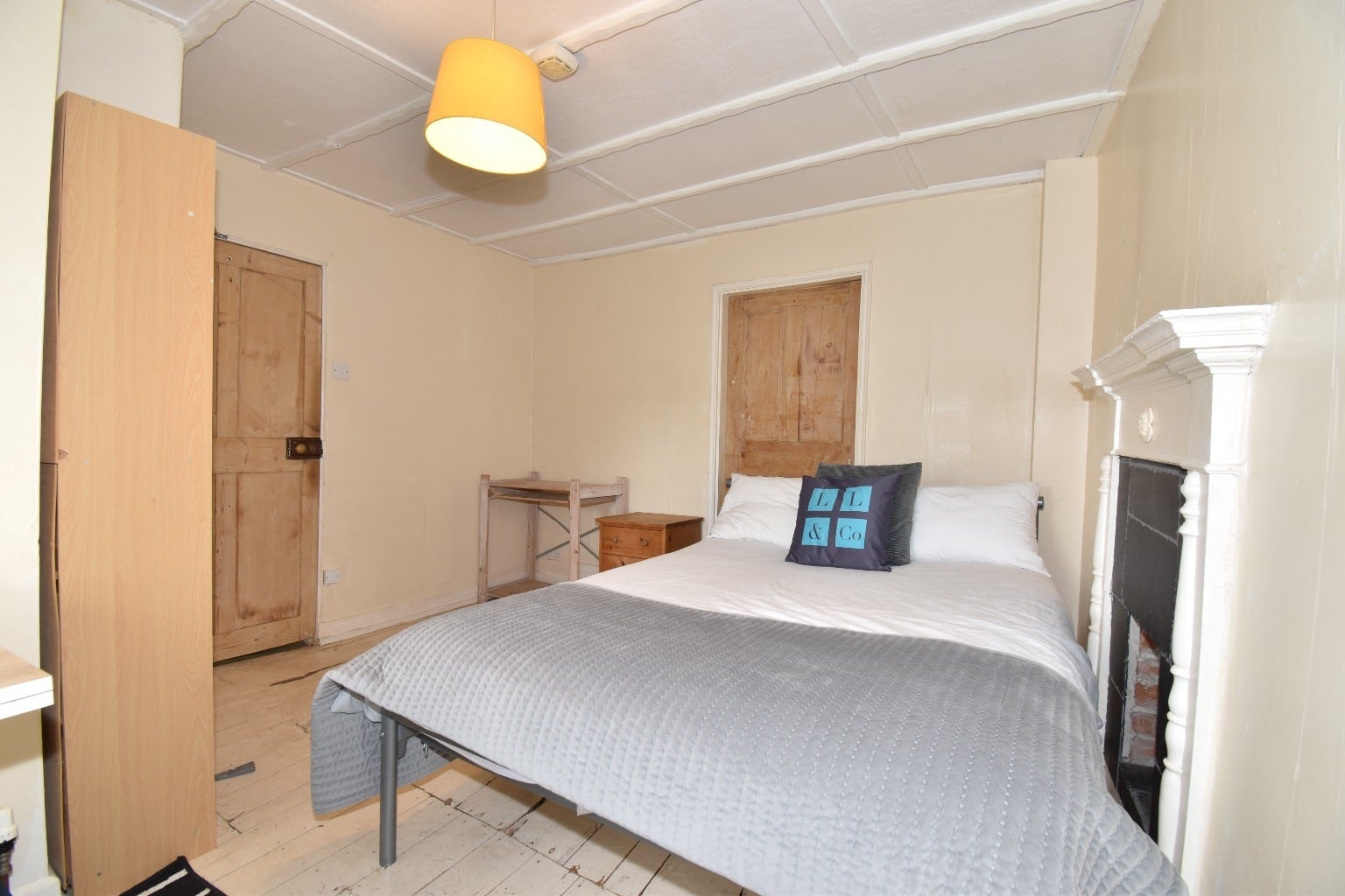 Room St Thomas Street in Penryn