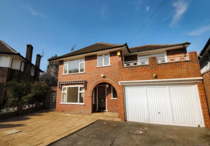 Room Grasmere Avenue in Greater London