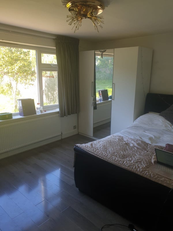 Room Grasmere Avenue in Greater London