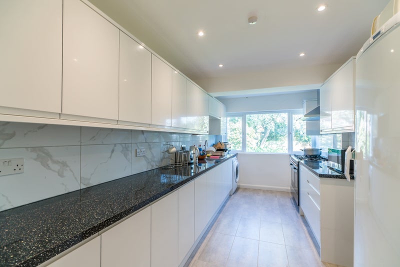 Room Grasmere Avenue in Greater London