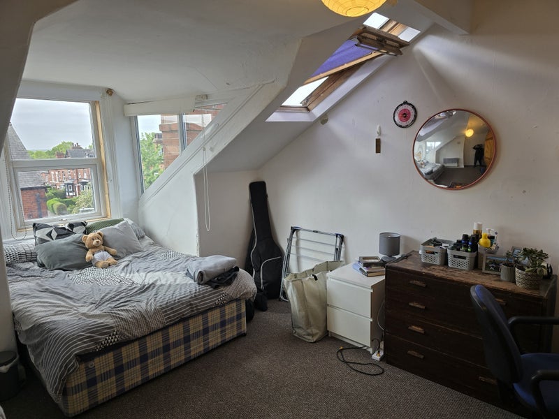 Room Delph Lane in Leeds