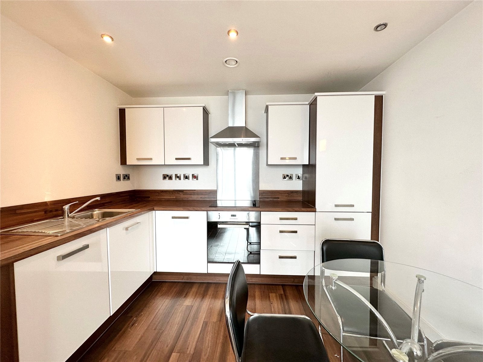 Flat Sackville Street in Barnsley