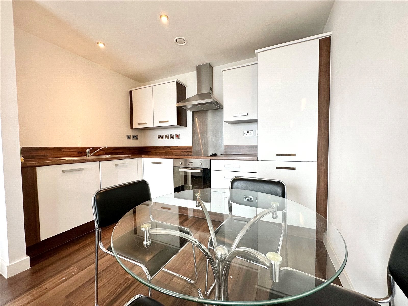 Flat Sackville Street in Barnsley
