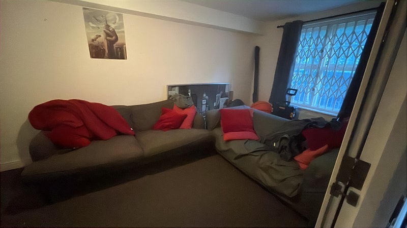Room Aristotle Road in Greater London