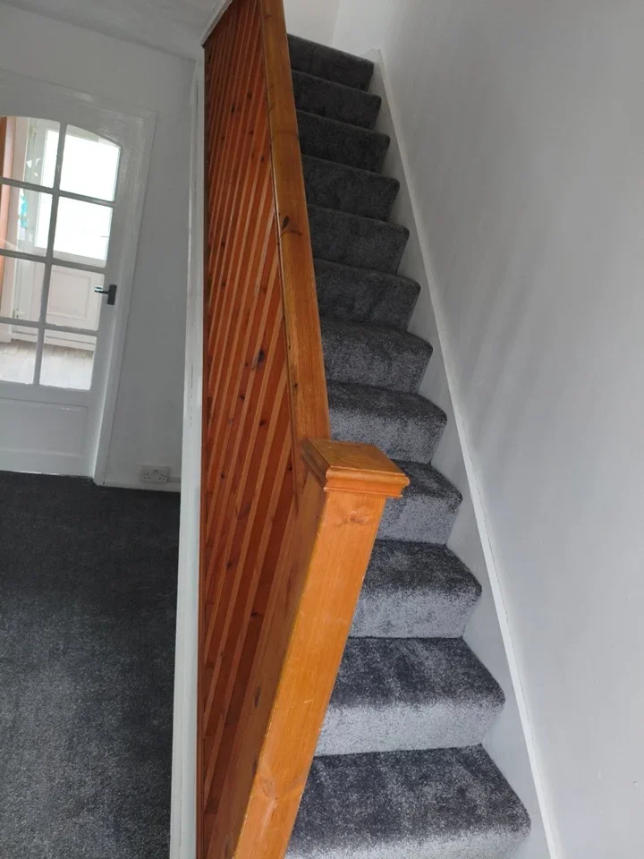 House Chequers Close in Wakefield