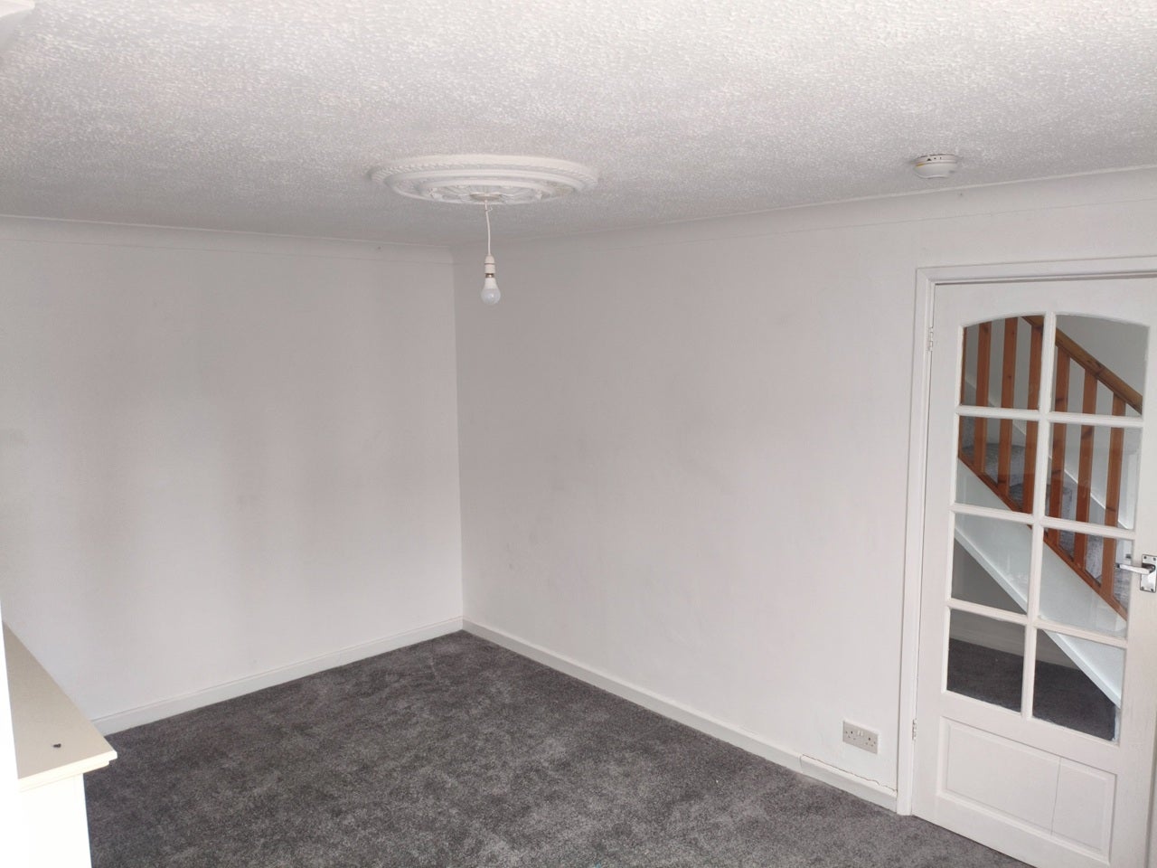 House Chequers Close in Wakefield