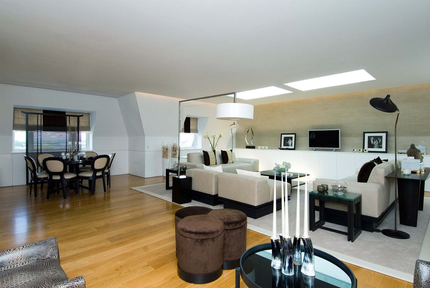 Flat Boydell Court in Greater London
