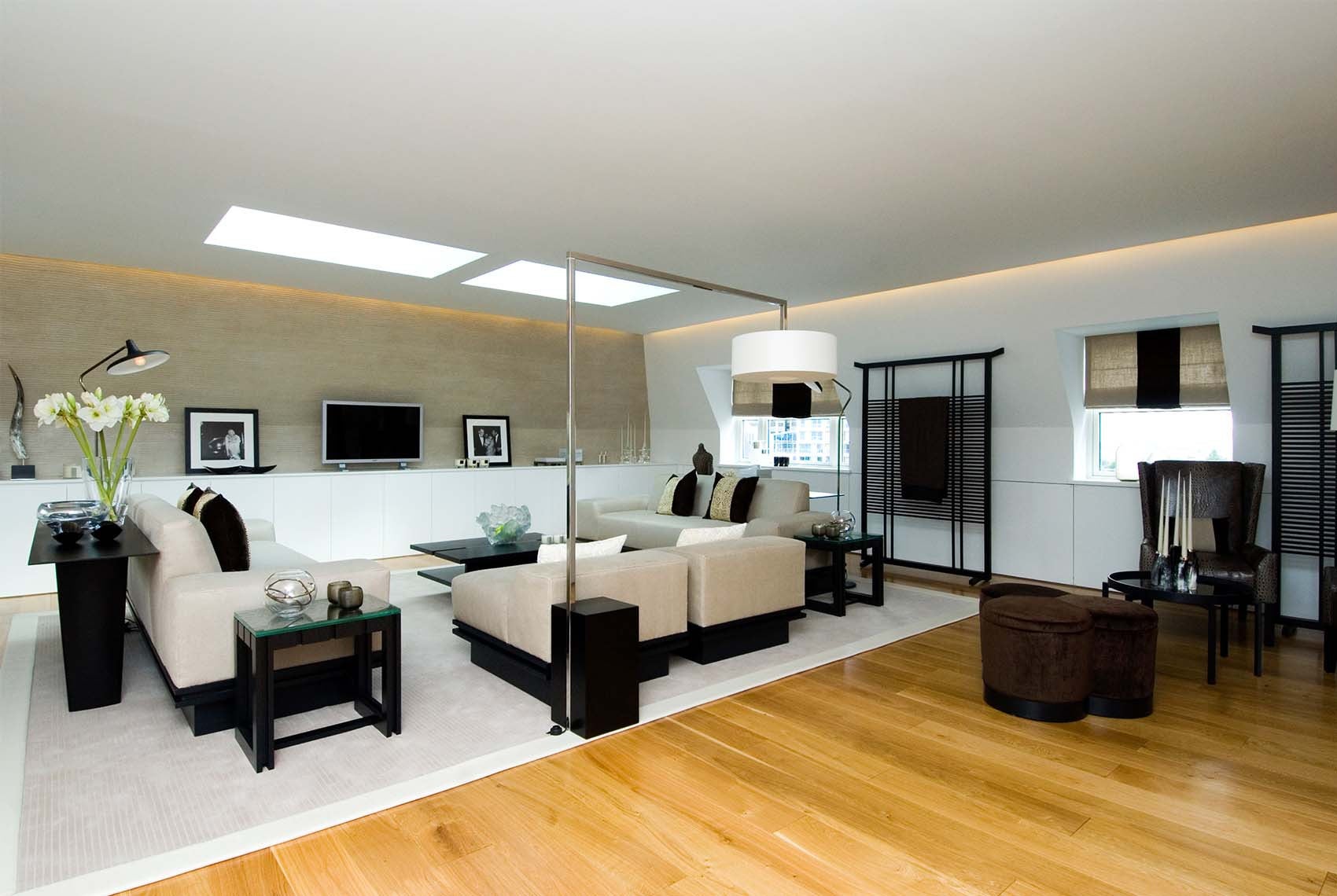 Flat Boydell Court in Greater London