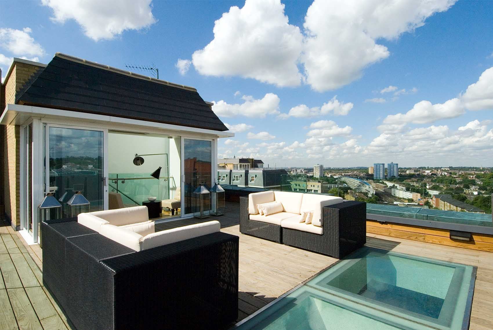 Flat Boydell Court in Greater London