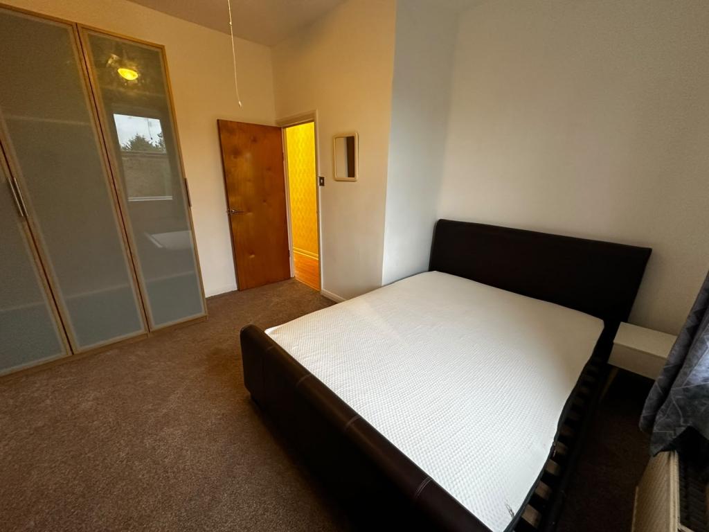 Flat Radcliffe Road in Greater London