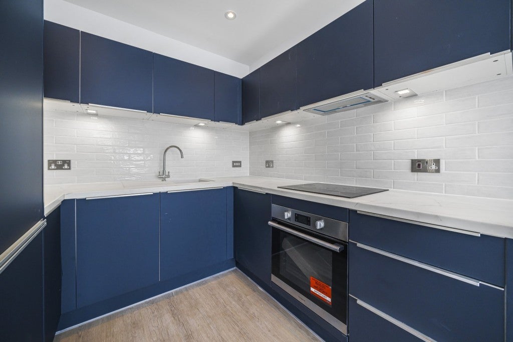 Flat Beckenham Road in Greater London