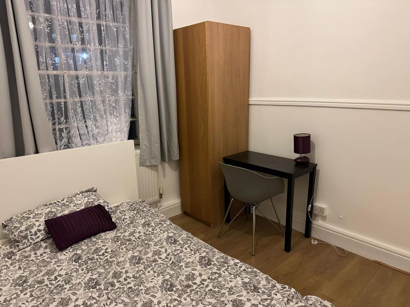 Room Neptune Street in Greater London