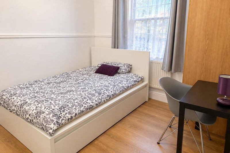 Room Neptune Street in Greater London