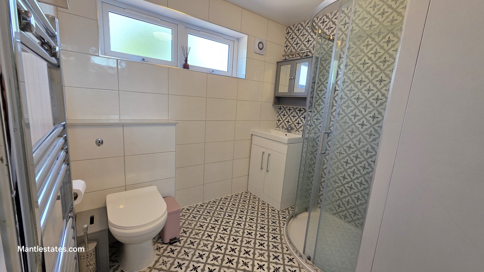 Flat Mutton Lane in Hertsmere