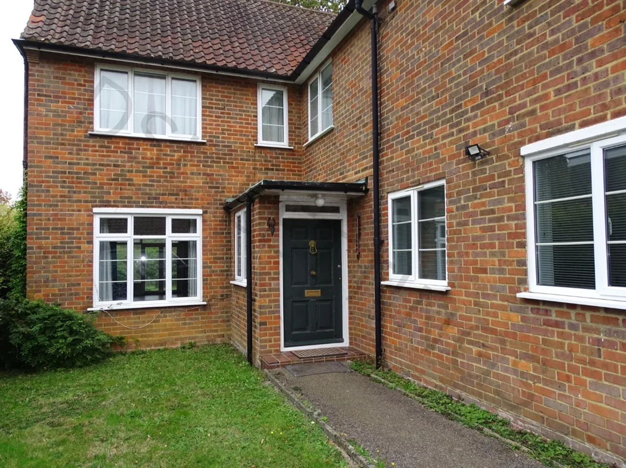 House Barnet Lane in Hertsmere