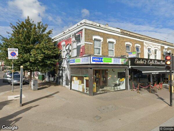 Flat Wood Street in Greater London