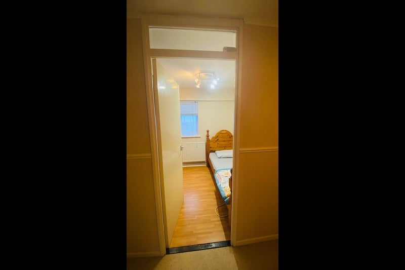 Room County Close in Birmingham