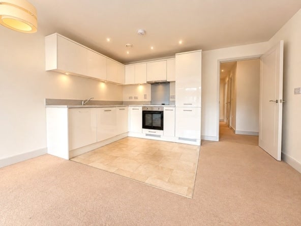 Flat Rodbourne Road in Swindon