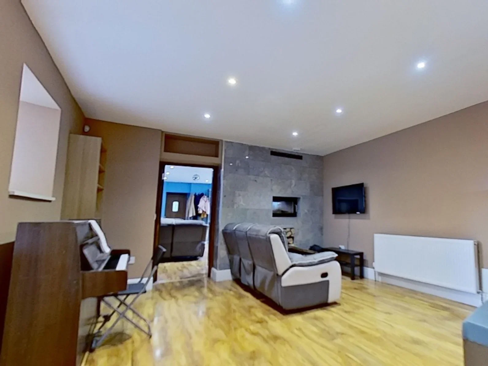 House Manse Park in Uphall