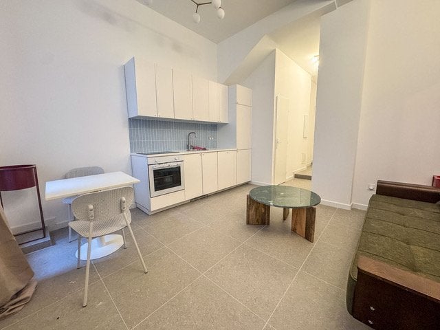 Flat Rue Daumier in Marseille