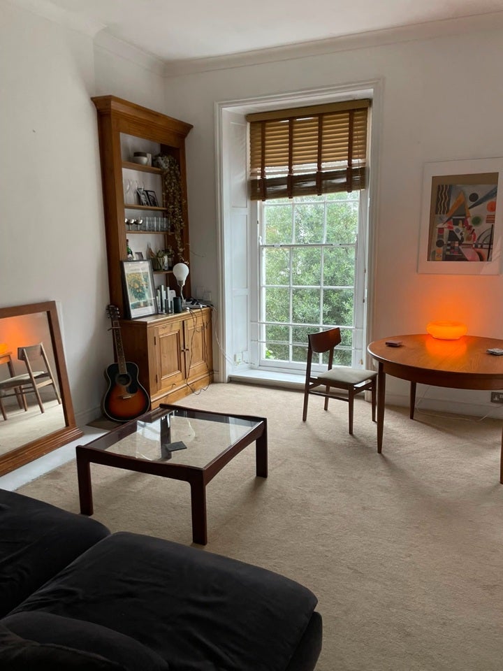 Flat Hackney Road in Greater London