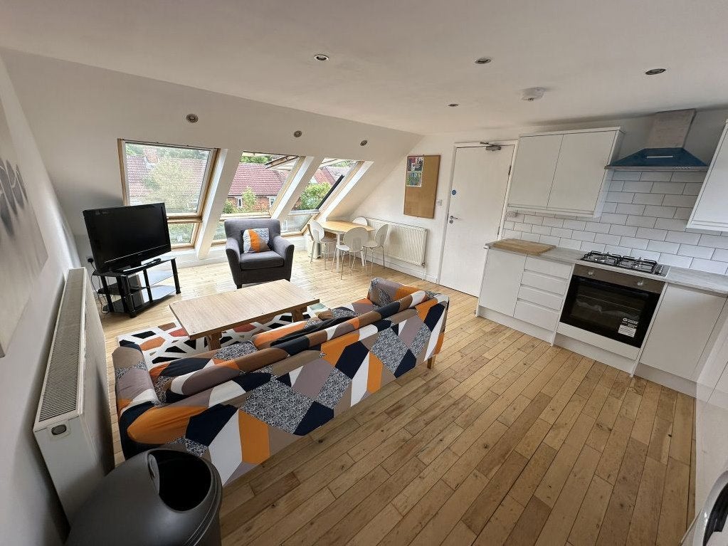 Flat Valentia Road in Oxford