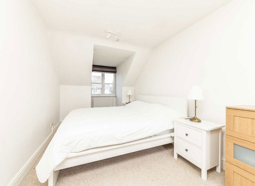 House Bainbridge Close in Greater London