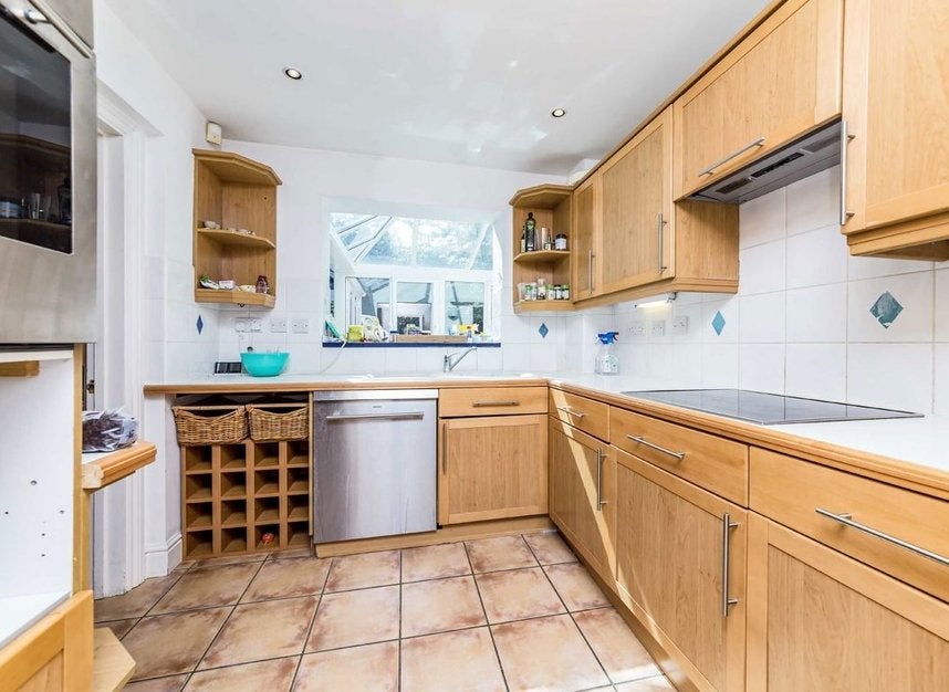 House Bainbridge Close in Greater London