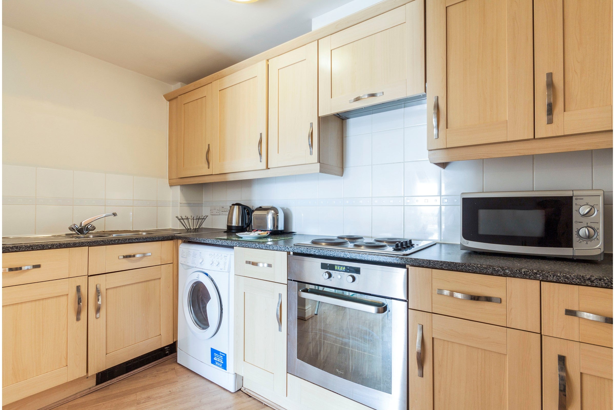 Flat Kelvin Gate in Bracknell