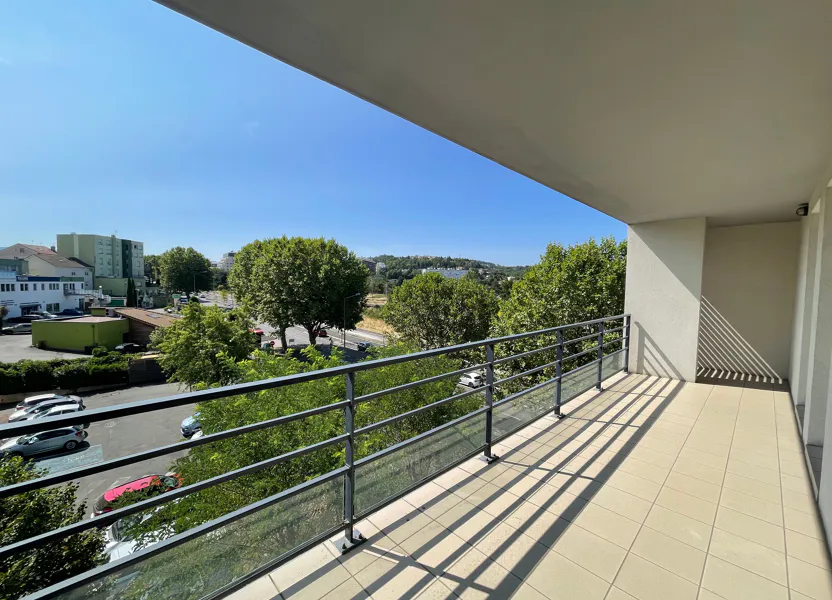 Appartement Rond-Point Musée d'Art Moderne à Saint-Priest-en-Jarez