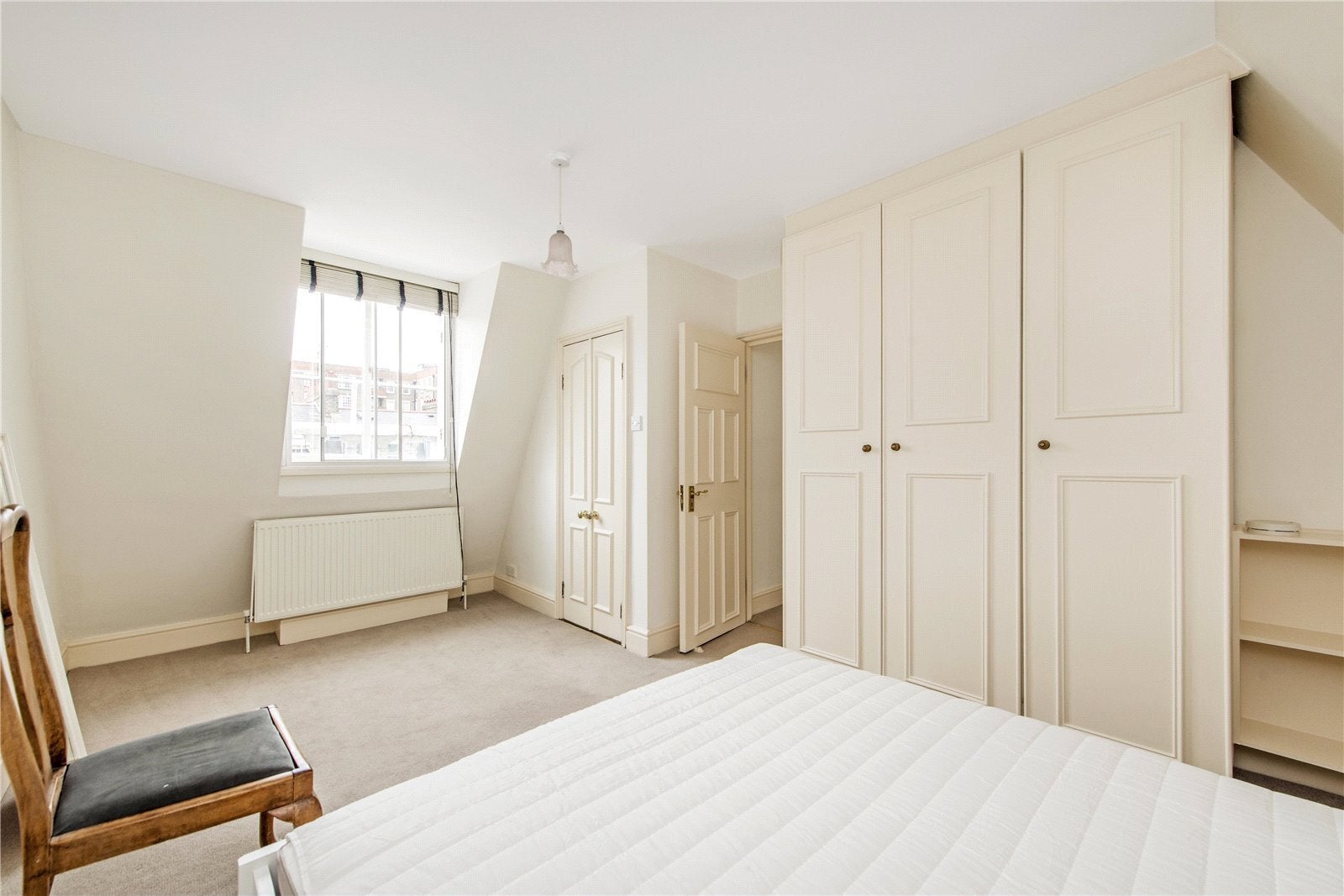 Flat Winchester Street in City of Westminster