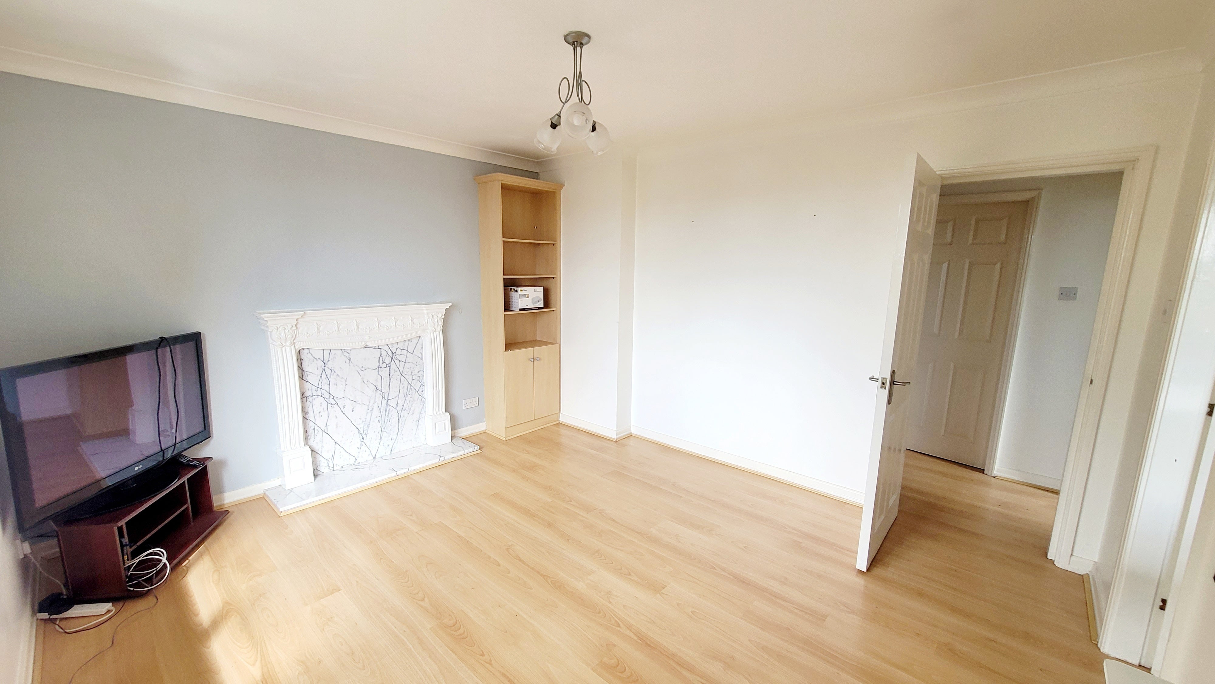 Flat Longview Drive in Salford