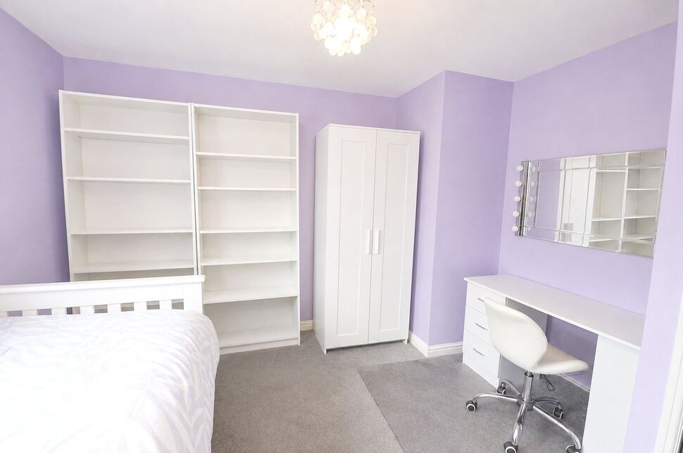 Flat Leyland Road in Bathgate