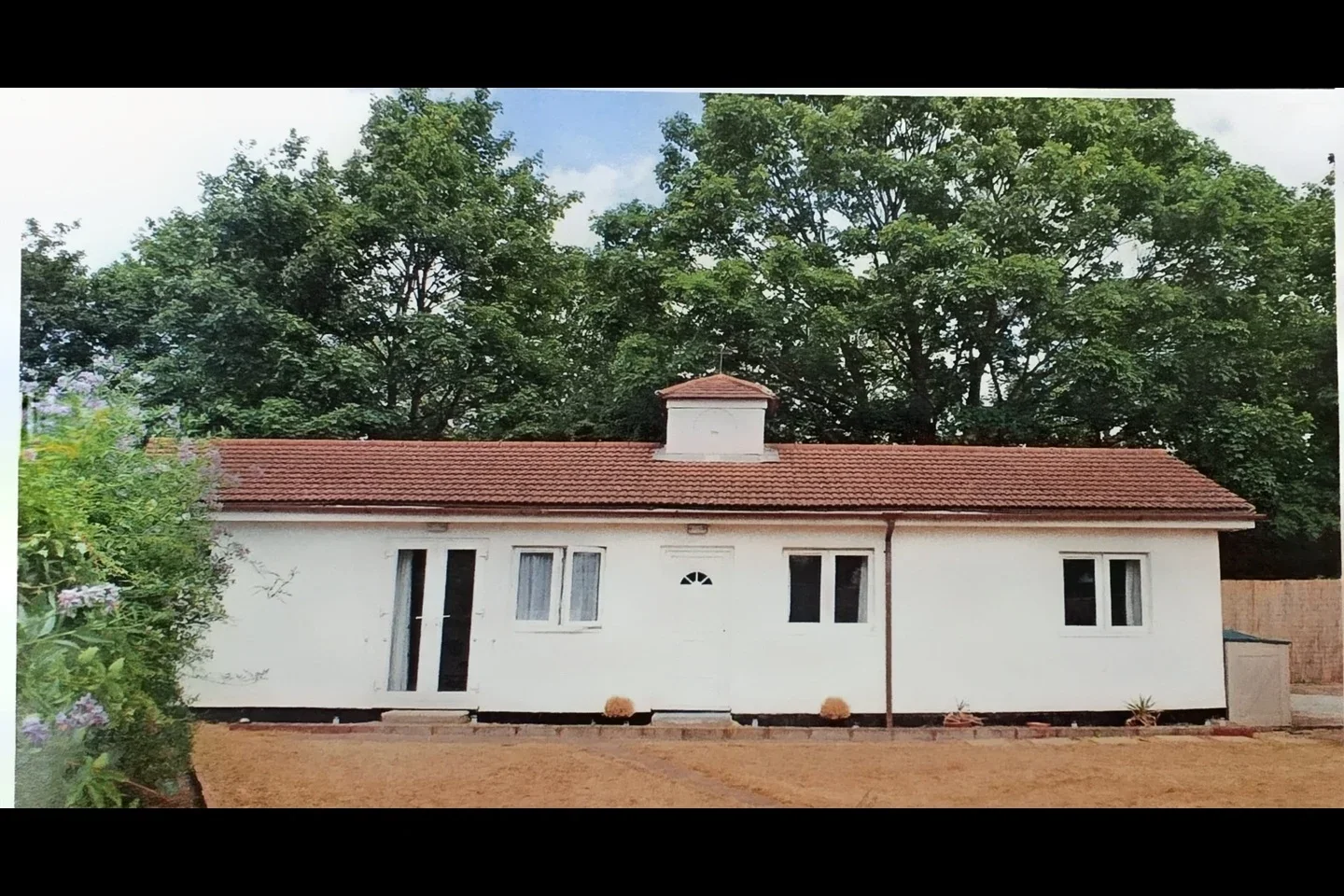 House Abbots Way in Greater London