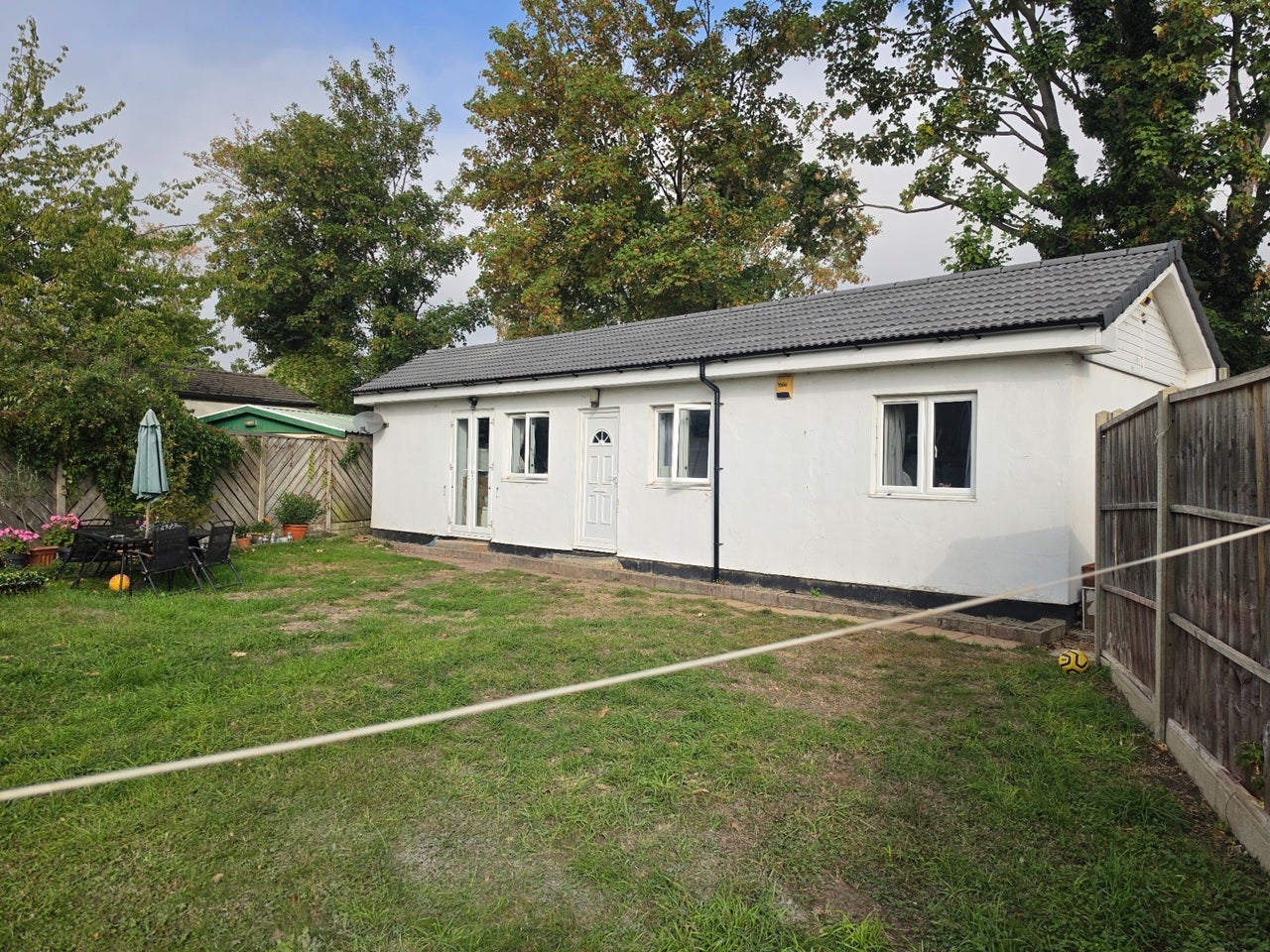 House Abbots Way in Greater London