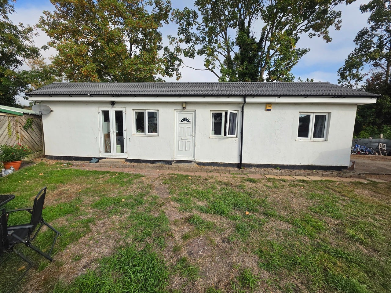 House Abbots Way in Greater London