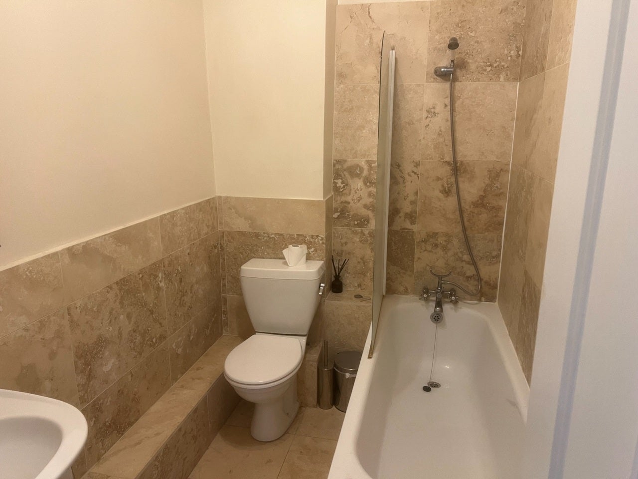 Flat Edith Road in Greater London