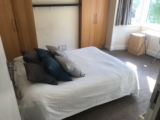 Room Birkbeck Road in Greater London