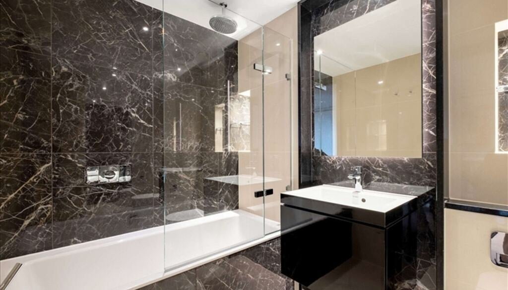 Flat Paddington Green in City of Westminster