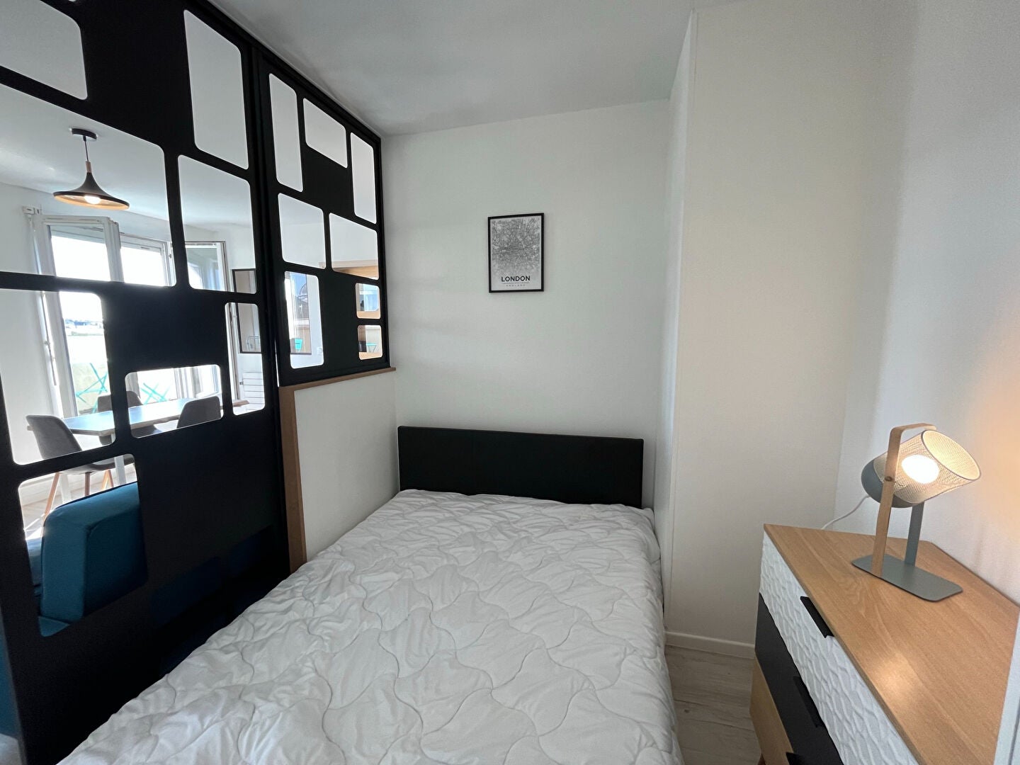 Flat Rue Henri Jadart in Reims