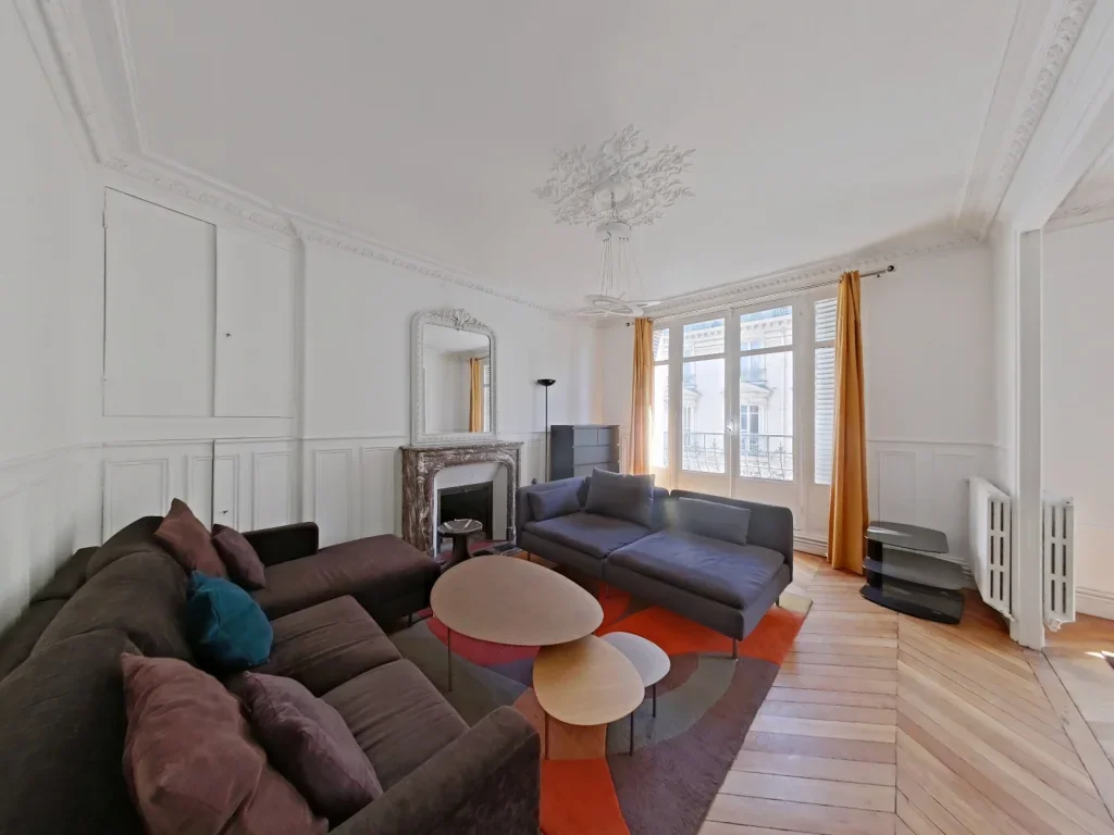 Flat Rue Dorian in Paris