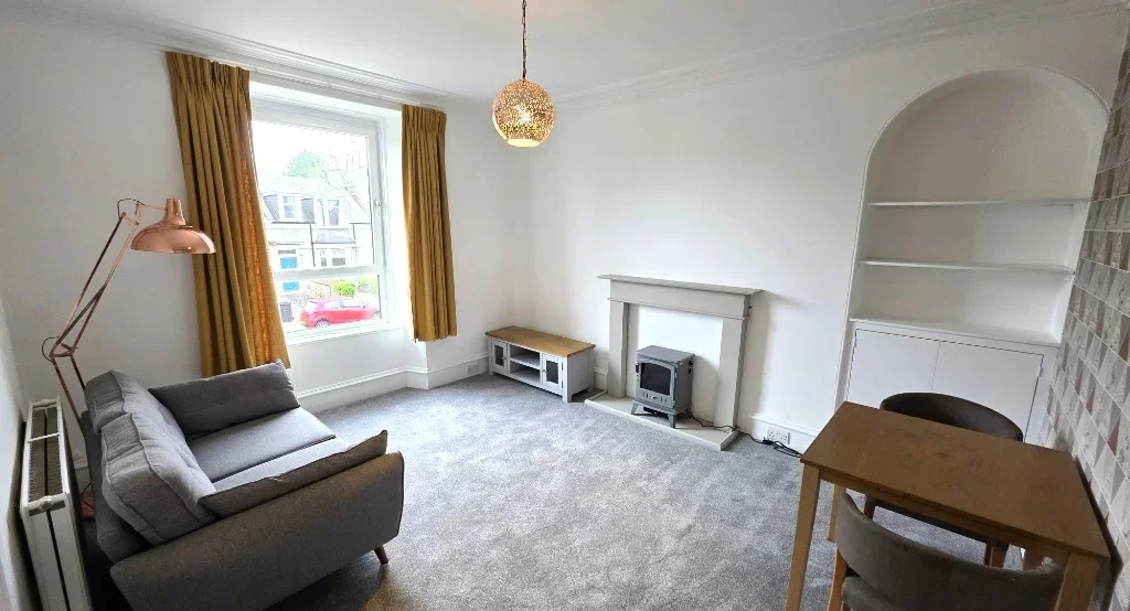Flat Holburn Road in Aberdeen City