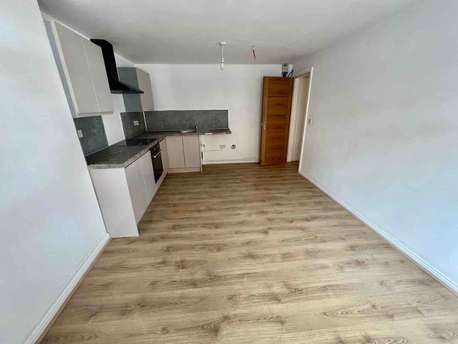 Flat Angel Passage in Willenhall