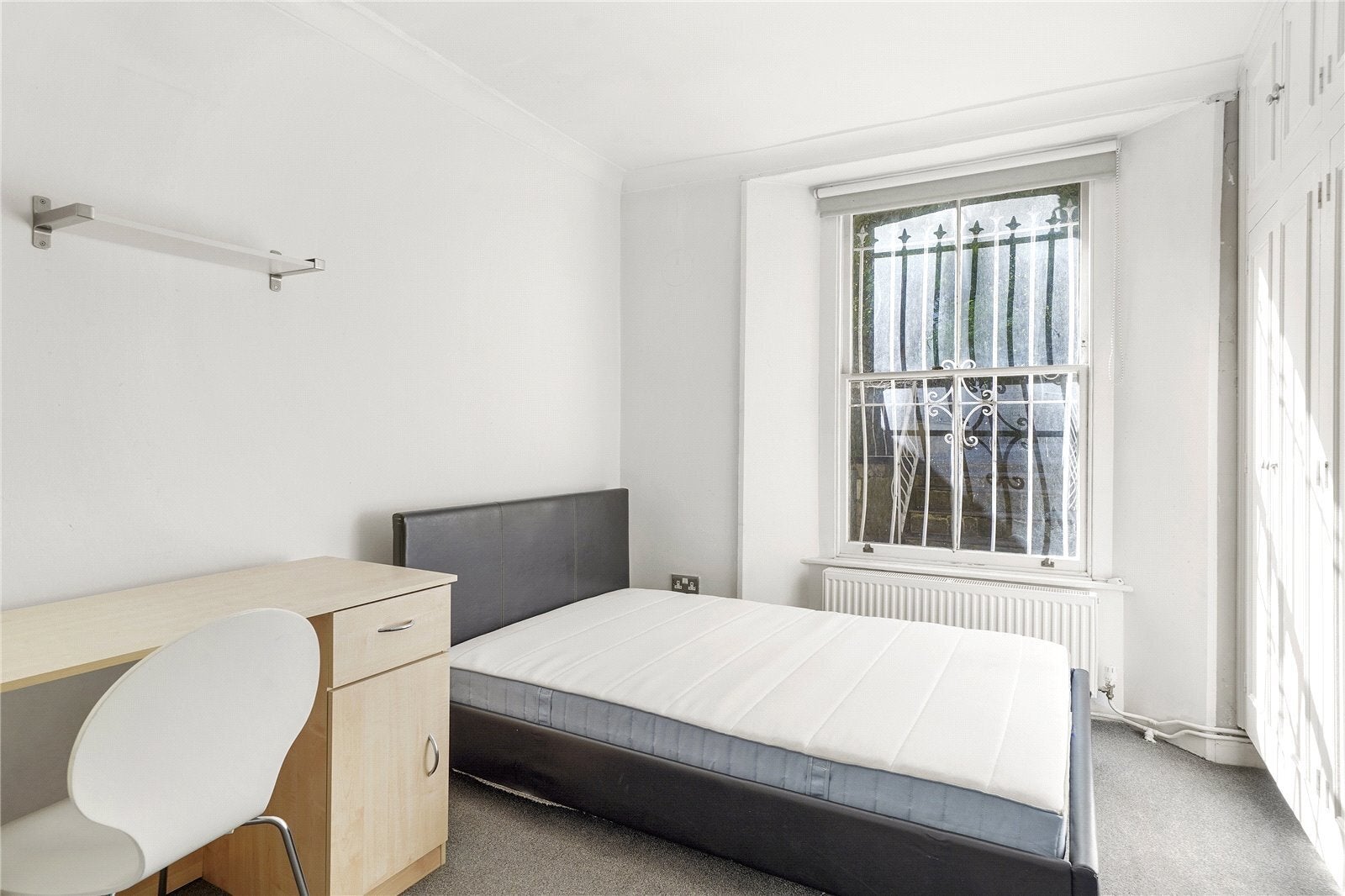 Flat Oakley Square in Greater London