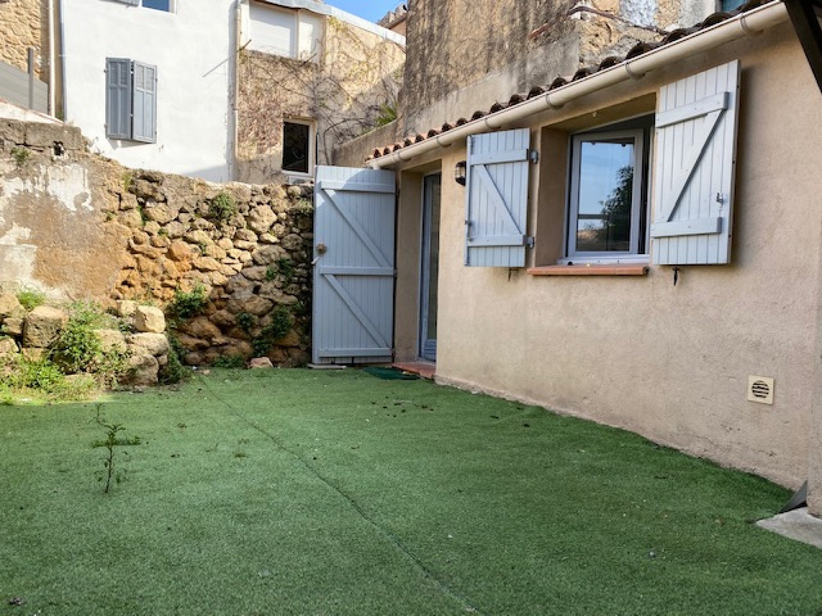 Appartement Avenue Charles de Gaulle à Peyrolles-en-Provence