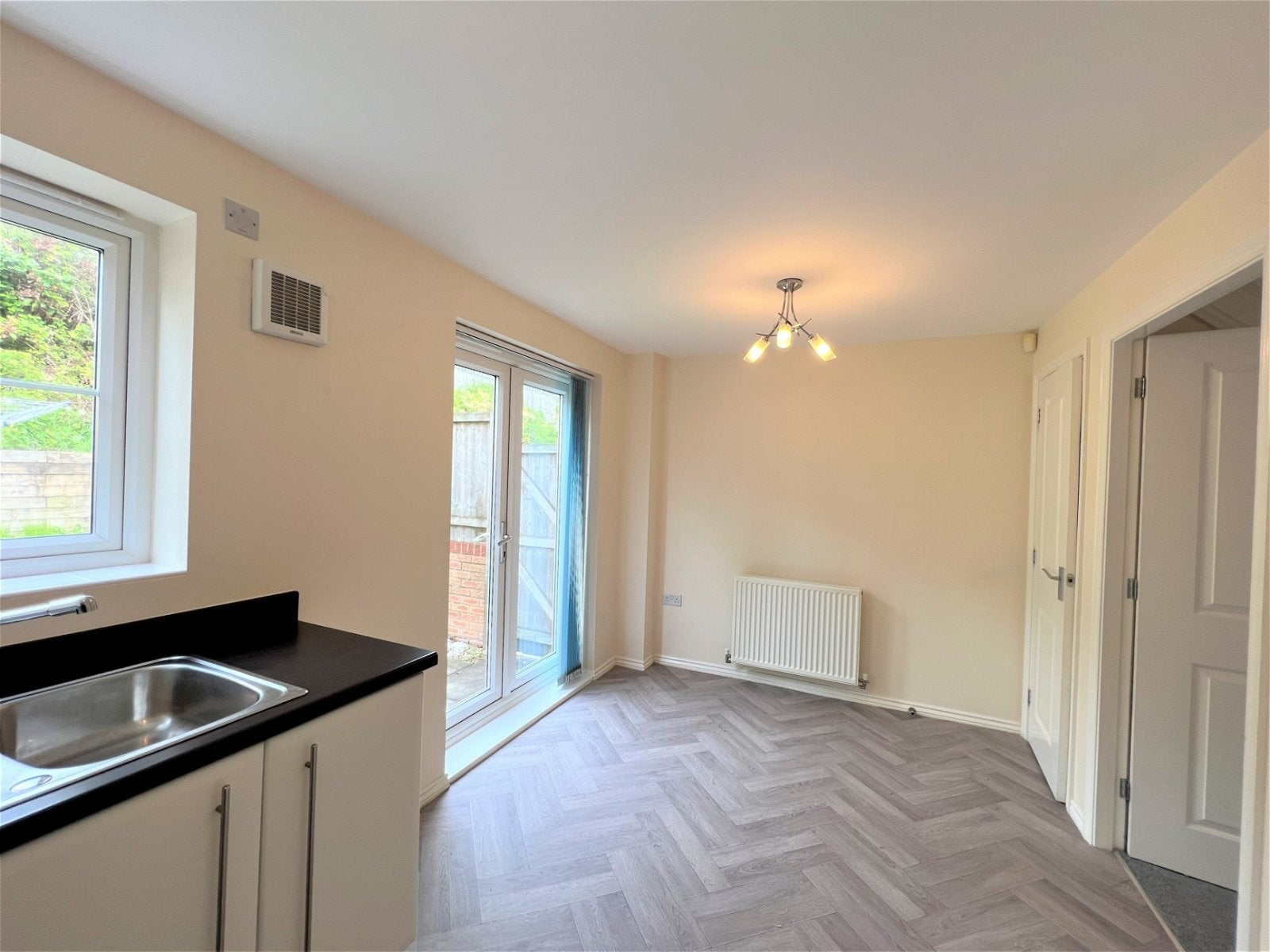 House Inchburn Crescent in Sheffield