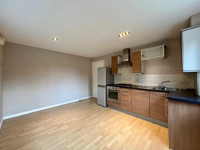 Flat Queensgate in Fairford Leys