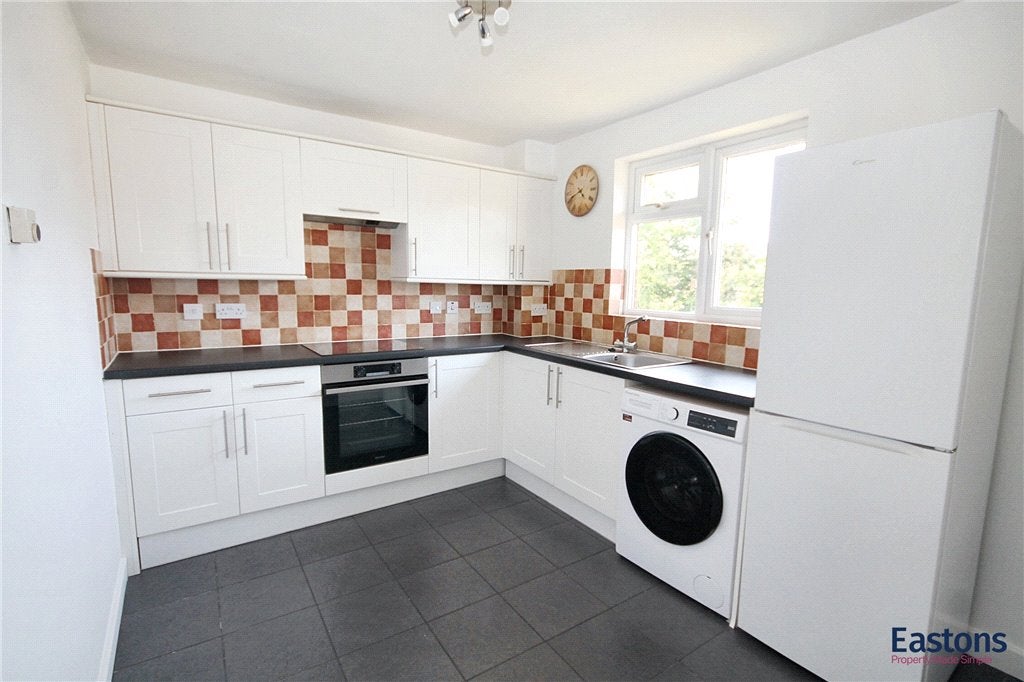 Flat Headley Drive in Reigate and Banstead