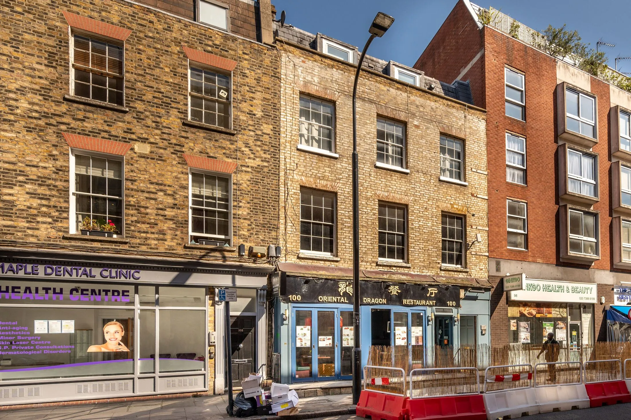 Flat Cleveland Street in Greater London