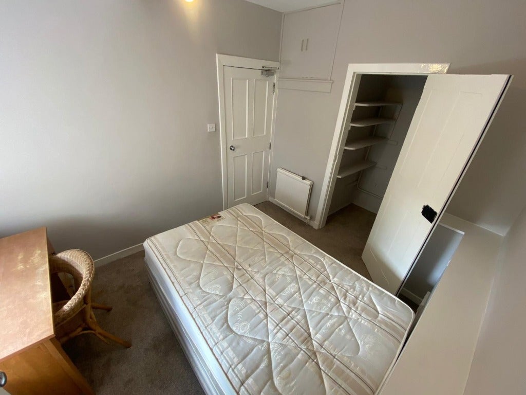 Room Dalkeith Road in City of Edinburgh